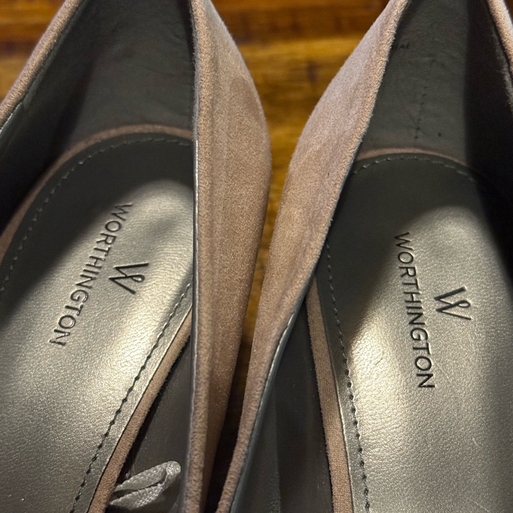 Worthington Cream and Pink Pointed Toe Heels - Picture 5 of 5